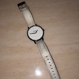 Nixon white women’s leather band watch!